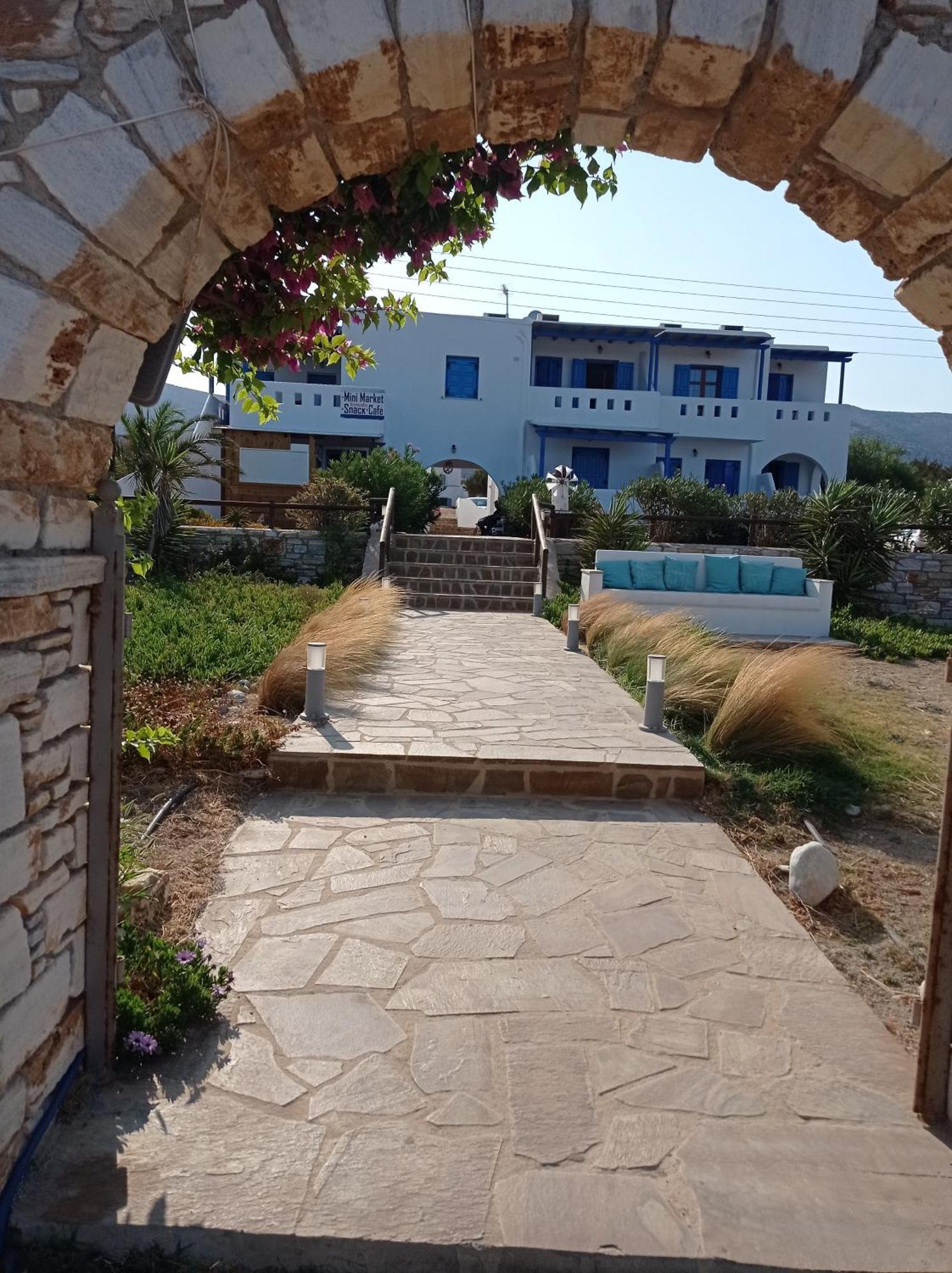 Ammoudia Apartment *
